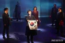 조선인 영화황제와 중국 천재 작곡가의 우정…