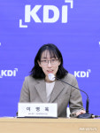 브리핑 하는 이영욱 KDI 재정·사회정책 연구부장