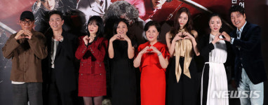 영화 거미집, 김지운 감독과 출연 배우들
