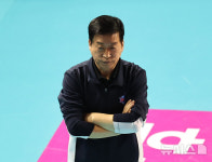 김호철 IBK기업은행 감독 "봄배구 사실상 탈락…선수들이 시합 즐겼으면"