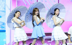 뮤지컬같은 최예나의 무대