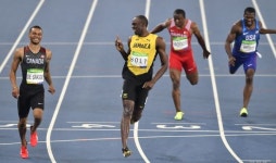 우사인 볼트 “느낌 왔다” 육상 200m 세계신기록 도전