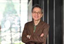 배우 박지일이 처음으로 연극에 겹치기 출연한 이유는?