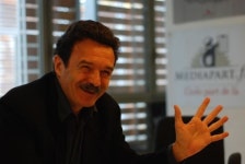 언론의 독립을 원한다면, 독자는 대가를 치러야 한다