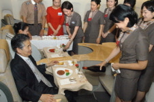 아시아나항공, 대학교수 승무원 체험