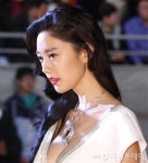 클라라, 세계에서 가장 아름다운 여성 2위 선정…1위는?