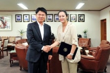 탤런트 겸 영화배우 이재은, 우석대 교수로 임용