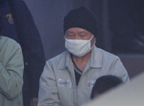"학장님도 교수냐" "소설쓴다" 김경숙-류철균 책임공방