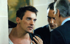 자살 시도한, 조나단 리스 마이어스는 누구?