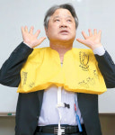 조원철 연세대 명예교수 "사고 前 구명조끼 문제제기 軍이 무시…결국 장병 희생"