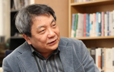 "韓문학 경쟁력 상실 자각해야" 평론가의 `작심 비판`