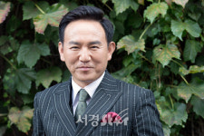 ‘오펀스’ 손병호,