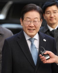 이재명, 대통령 되면 재판 정지?…"대법원이 입장 밝혀야"