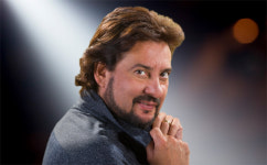 테너 마르셀로 알바레스 “프레디 머큐리만 듣다가 서른에 오페라 공부 시작”