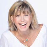 영화 ‘그리스’ 주연 배우 올리비아 뉴튼 존, 암 투병 끝 별세