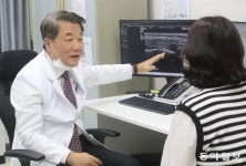 지방의료 공백 메우는 시니어 의사 4인 “의료격차 해소-의사 잡아둘 지원 필요”