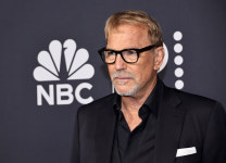 “대본에 없는 성폭행 장면 강요” 케빈 코스트너, 소송 휘말려