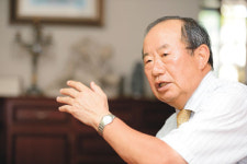 <수요 초대석>“‘6·25는 북침’ 젊은층 인식에 충격… 외교史전시관 설립 결심”