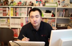 <선생님 선생님 우리 선생님>웹툰 제작 김양수 작가 “실화로 꾸미지만 반전은 꼭 넣어요”