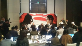 벤 애플렉, ‘배트맨 대 슈퍼맨’ 각본 참여 안했다