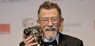 영국 배우 존 허트 별세