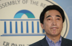 박수현 “불륜의혹은 새빨간 거짓말…부정청탁 거절하자 보복”