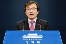 스스로 사태 키웠나…