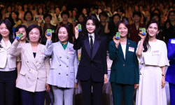 김건희 여사, 295만 여성기업인 명예멘토로… 이부진과 두 번째 만남