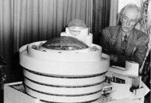 뉴욕 빌딩숲에 가려진 군계일학같은