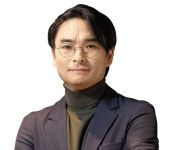 48세 늦깎이 감독 데뷔… ‘이름값’을 생각했다