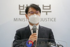 끝까지 非검찰…