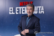 만두 12개가 5만7000원?…논란 휩싸인 국민배우, "바보" 조롱까지
