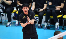 우리카드 신영철 감독 코로나19 확진…19일 현대전까지 김재헌 코치 체재