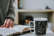 "딸 서울대 치전원 보내야"…제자 대필시킨 교수, 1심