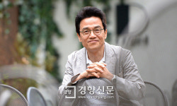 연극배우 인생 29년… ‘서안화차’ 일곱번째 공연 박지일
