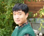 영화 ‘도굴’의 배우 조우진 “존스 박사에 아재미·잔망미 담았어요”