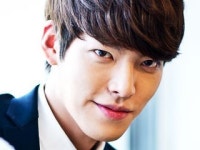 김우빈 연기선생님은 영화배우 문원주...