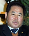 토비 도슨 생부 찾나