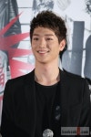 ′카리스마′ 서강준, 부드러운 미소로 반전 매력