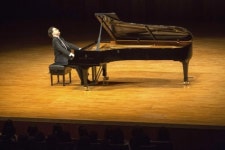 완벽한 테크닉과 감성이 빚어낸 연주… 곡 이미지 확 바꿔버린 도전