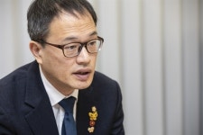 국회 간 세월호 변호사의 4년 성적표 "아쉬움 속 약간의 긍정"