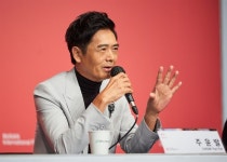"영화가 없다면, 주윤발도 없었다" 50년차 배우의 고백
