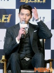 ‘마스터’ 김우빈 “이번 영화 위해 초3때 자격증 땄다” 너스레