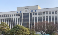 "무려 235억 원 규모인데"...불법 도박사이트 일당 중 1명만 실형