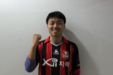 FC서울 김동석 영입 공식 발표, 최태욱과 맞트레이드