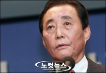 "고건, 깃발들고