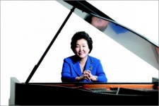 피아니스트 김성혜 총장, 제자들과 콘서트