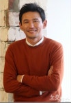 소처럼 일하는 황정민, 그가 견뎌낸
