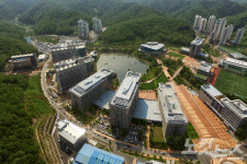 정무영 UNIST 총장 "수출형 연구 선도하는 대학 만들 터"