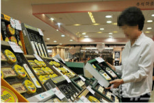 정무위, 김영란법에 명절 선물 제외하는 개정안 상정